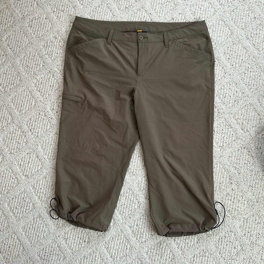 Eddie Bauer capris